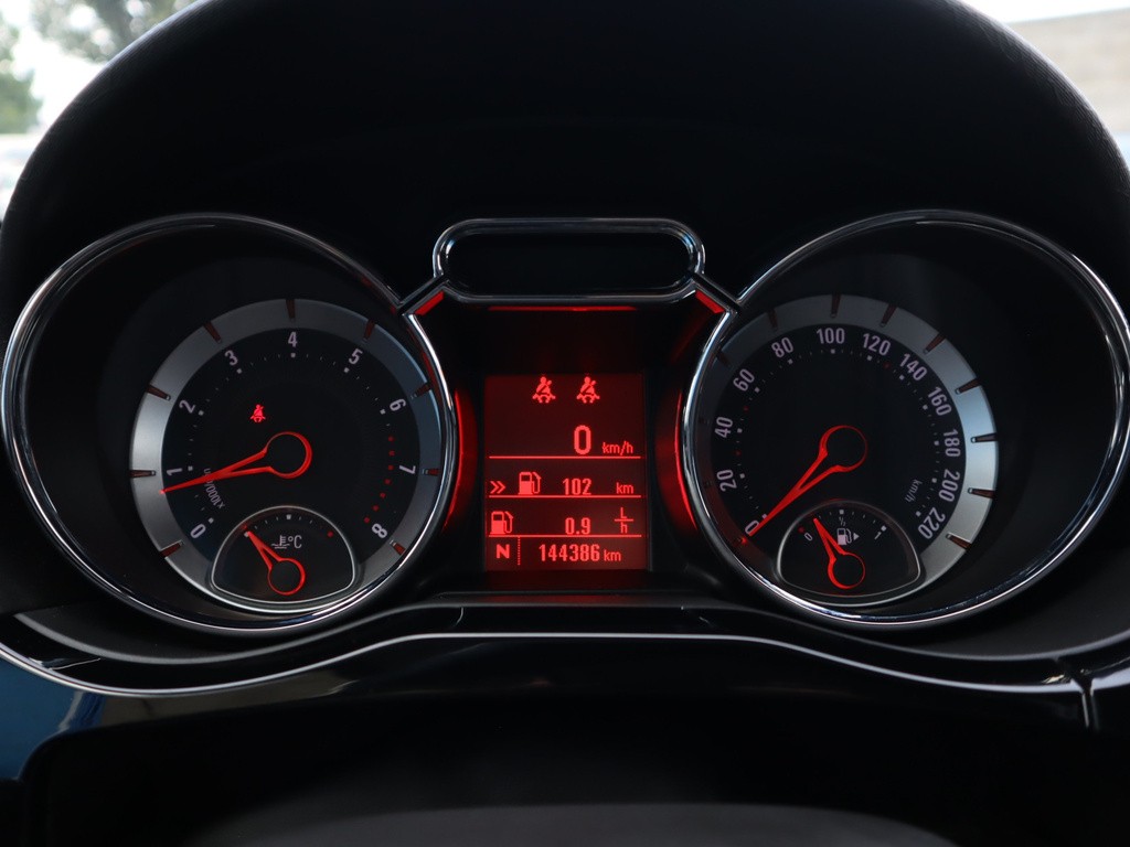 Opel Adam 1.4 Automat, Serv.kniha, Tempomat