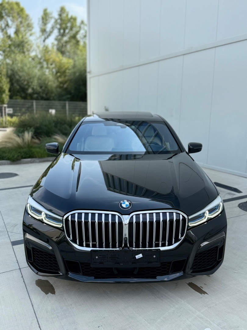BMW Rad 7 740d xDrive A/T