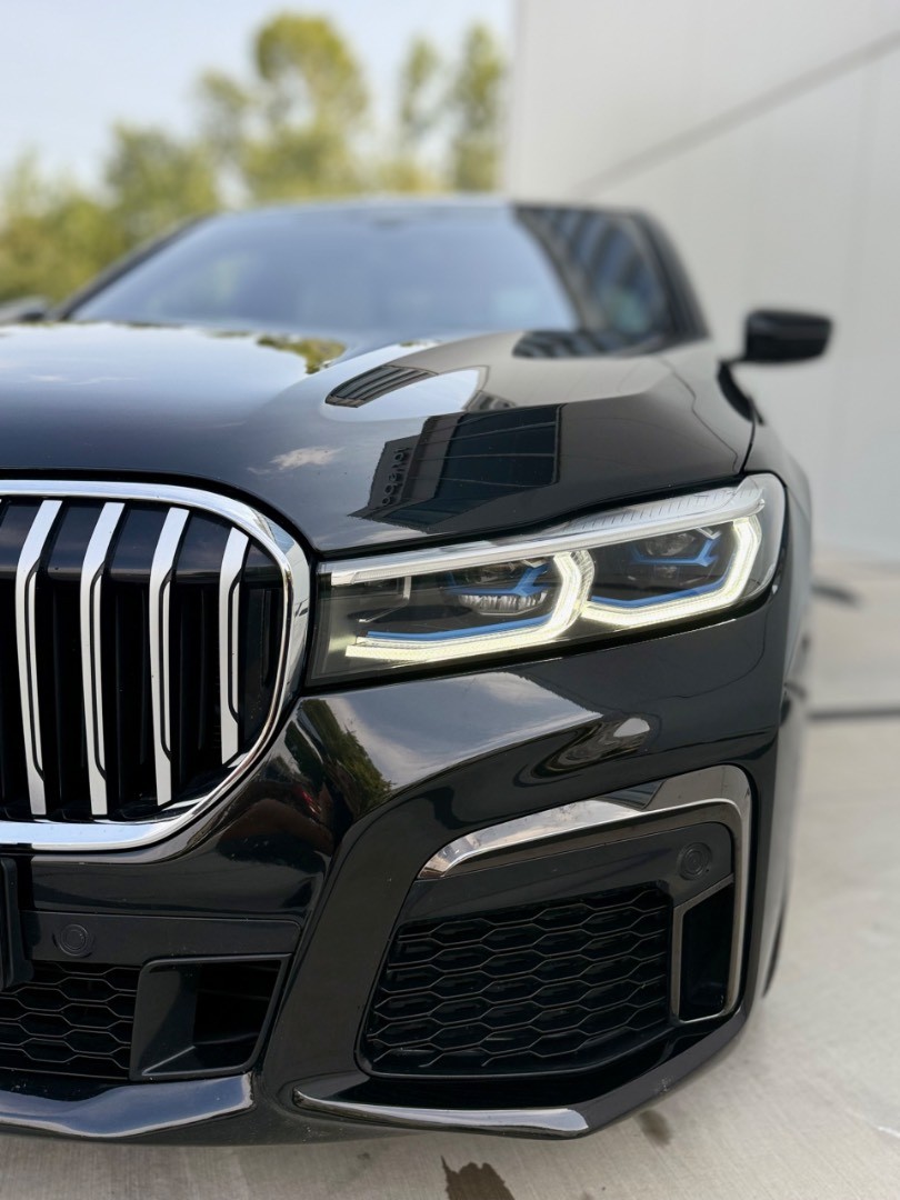 BMW Rad 7 740d xDrive A/T
