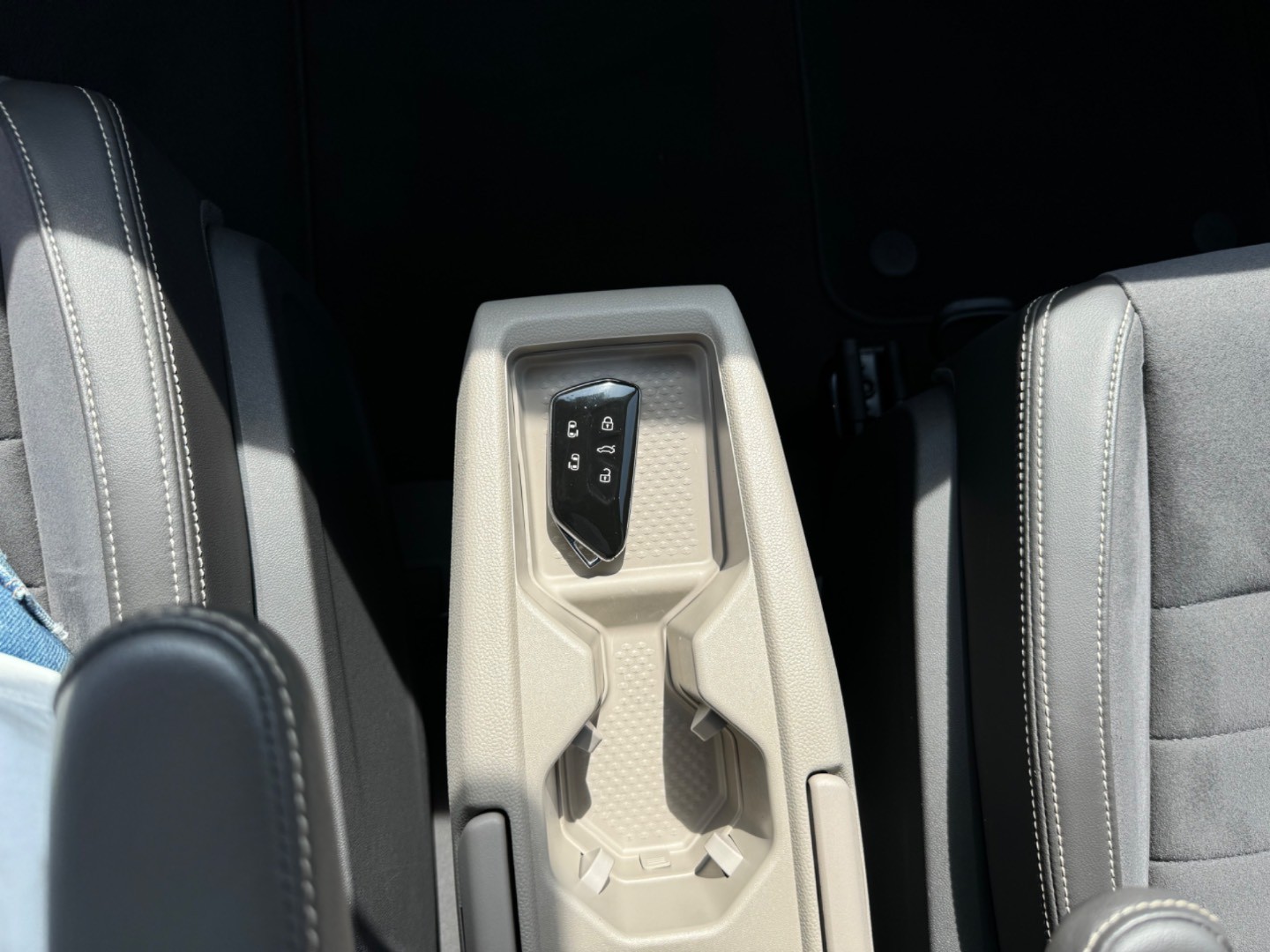 Volkswagen T7 Multivan LR 2.0 TSI 204k Style DSG