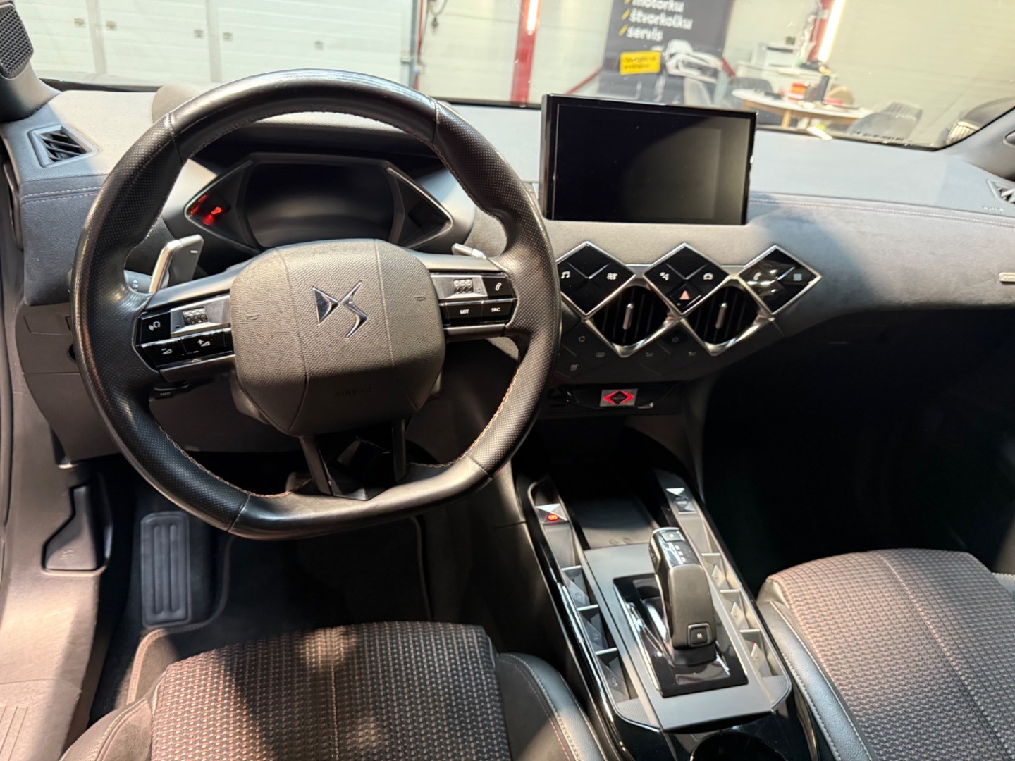 DS 3 CROSSBACK DS3  1.5 BlueHDi 130 Performance Line EAT8