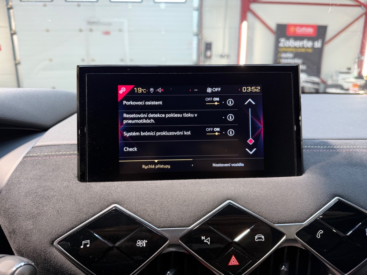 DS 3 CROSSBACK DS3  1.5 BlueHDi 130 Performance Line EAT8