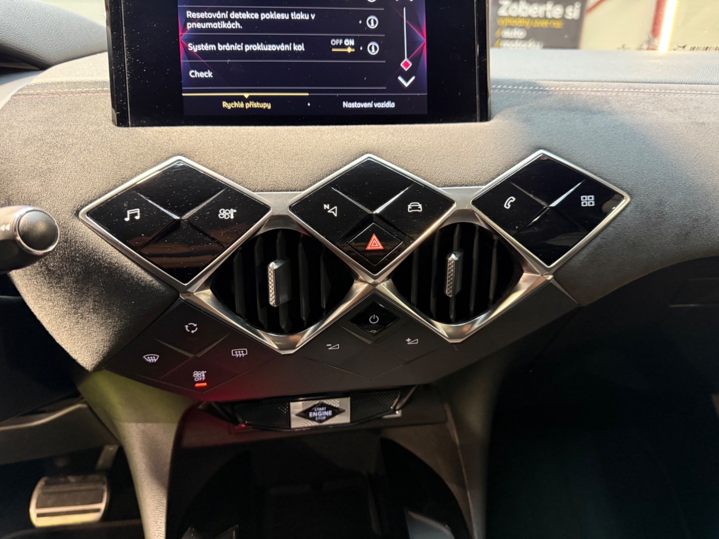 DS 3 CROSSBACK DS3  1.5 BlueHDi 130 Performance Line EAT8