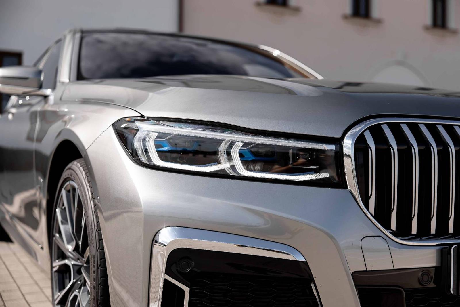BMW Rad 7 750Li xDrive M-Sport INDIVIDUAL