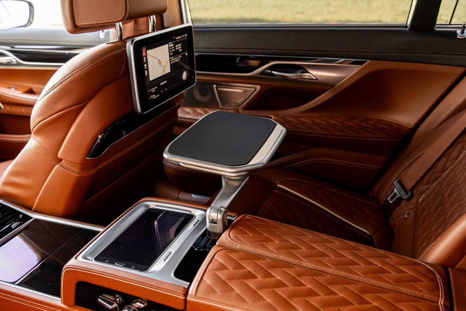 BMW Rad 7 750Li xDrive M-Sport INDIVIDUAL