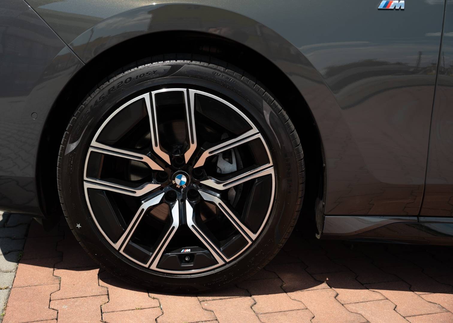 BMW Rad 7 740d M xDrive A/T, 220 kW