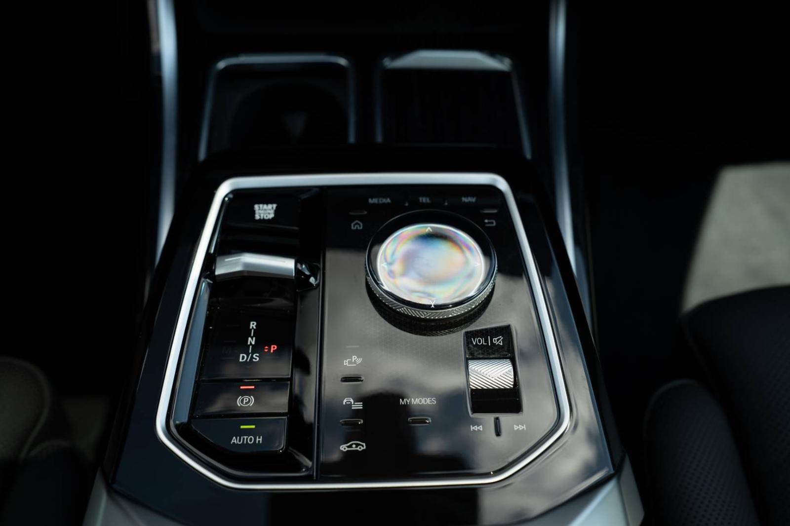 BMW Rad 7 740d M xDrive A/T, 220 kW