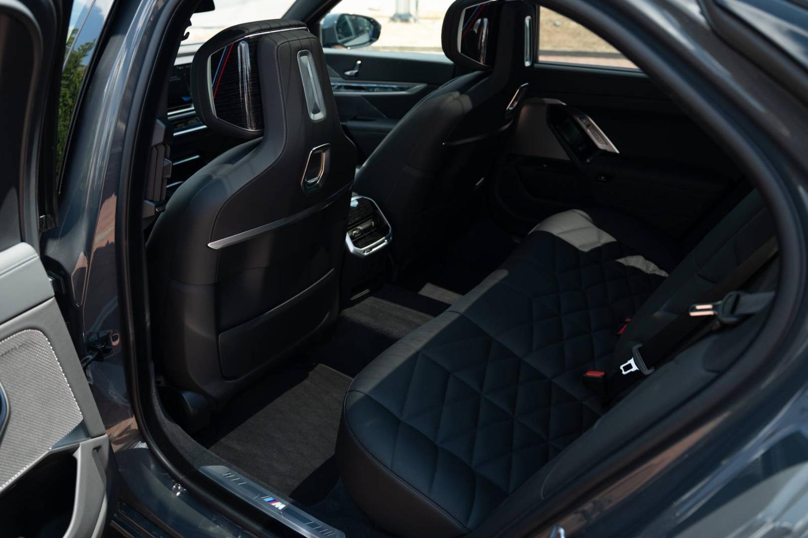 BMW Rad 7 740d M xDrive A/T, 220 kW