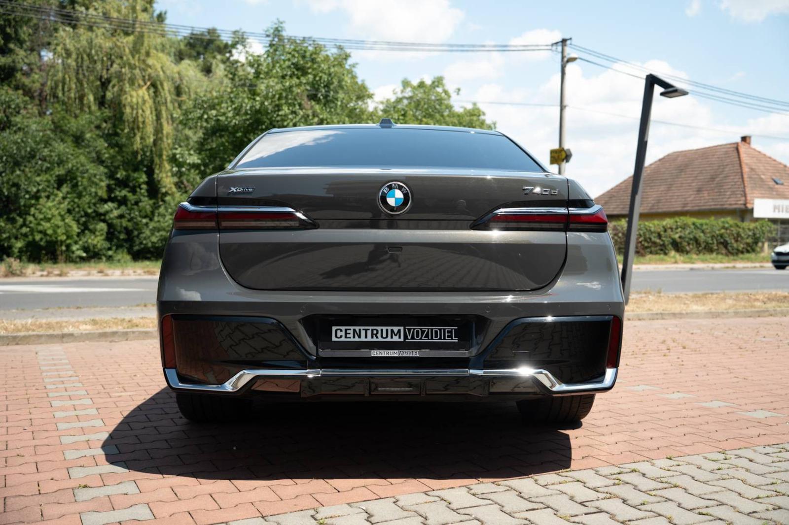 BMW Rad 7 740d M xDrive A/T, 220 kW