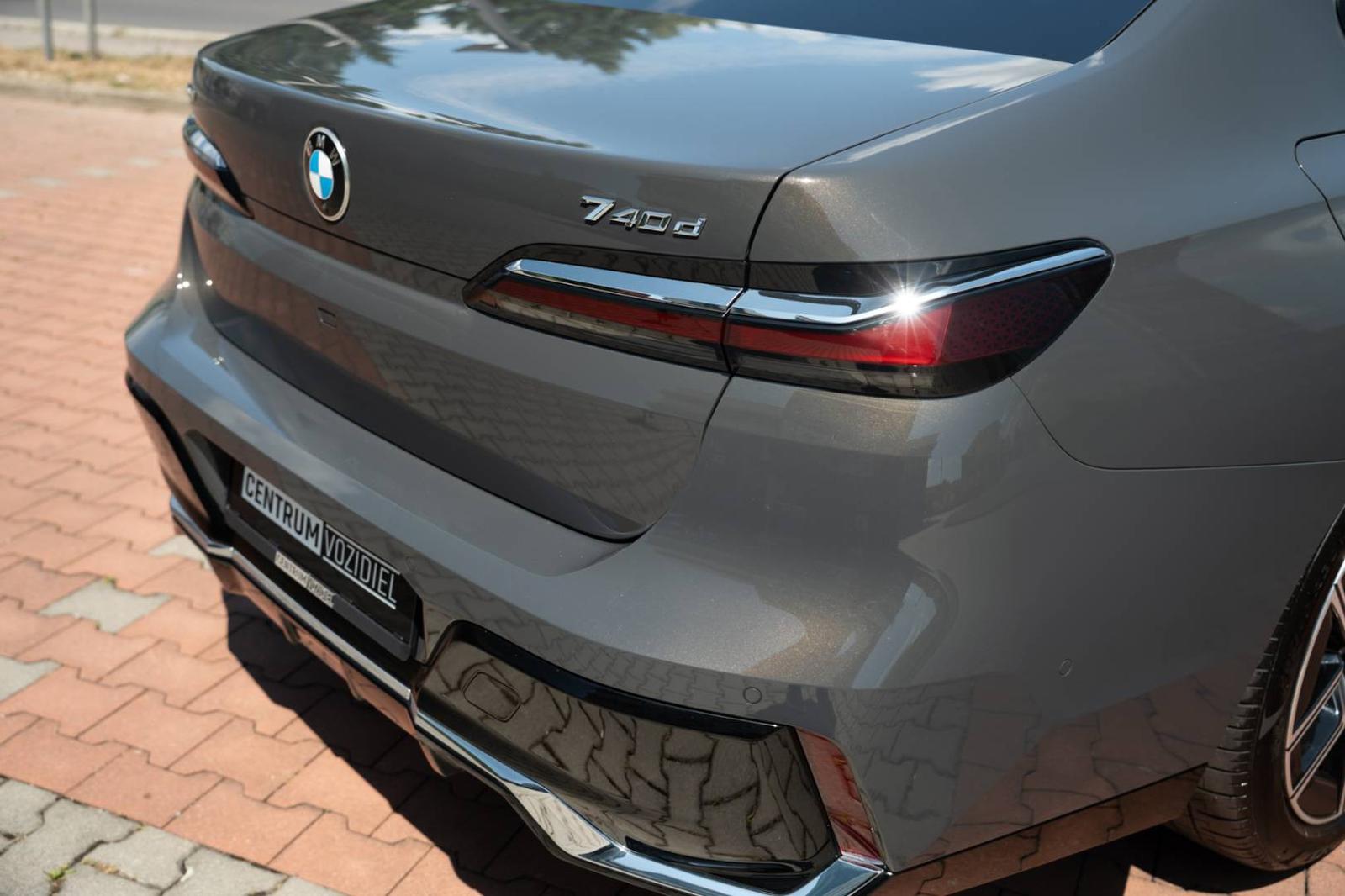 BMW Rad 7 740d M xDrive A/T, 220 kW