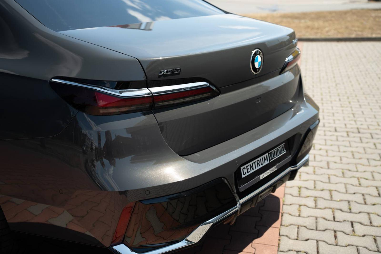 BMW Rad 7 740d M xDrive A/T, 220 kW