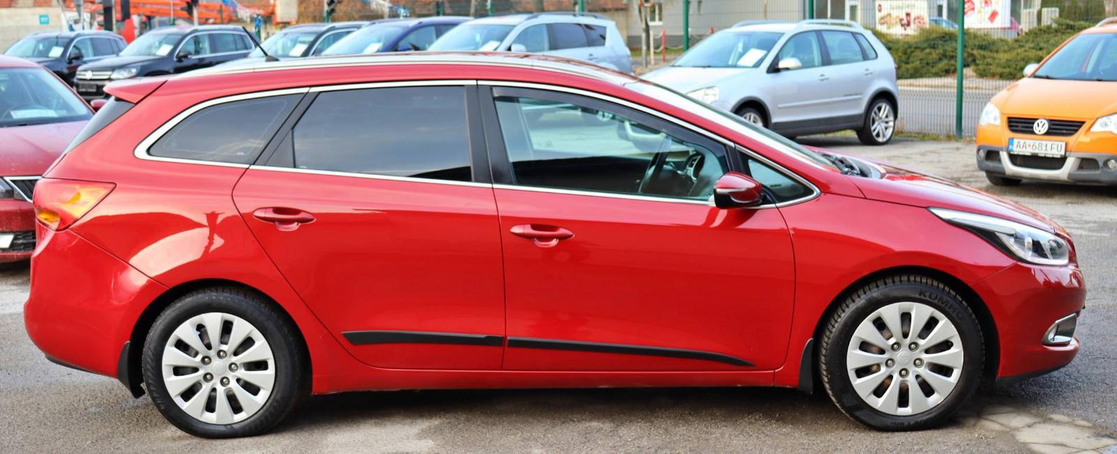 Kia Cee´d SW 1.6 GDI LX/Silver