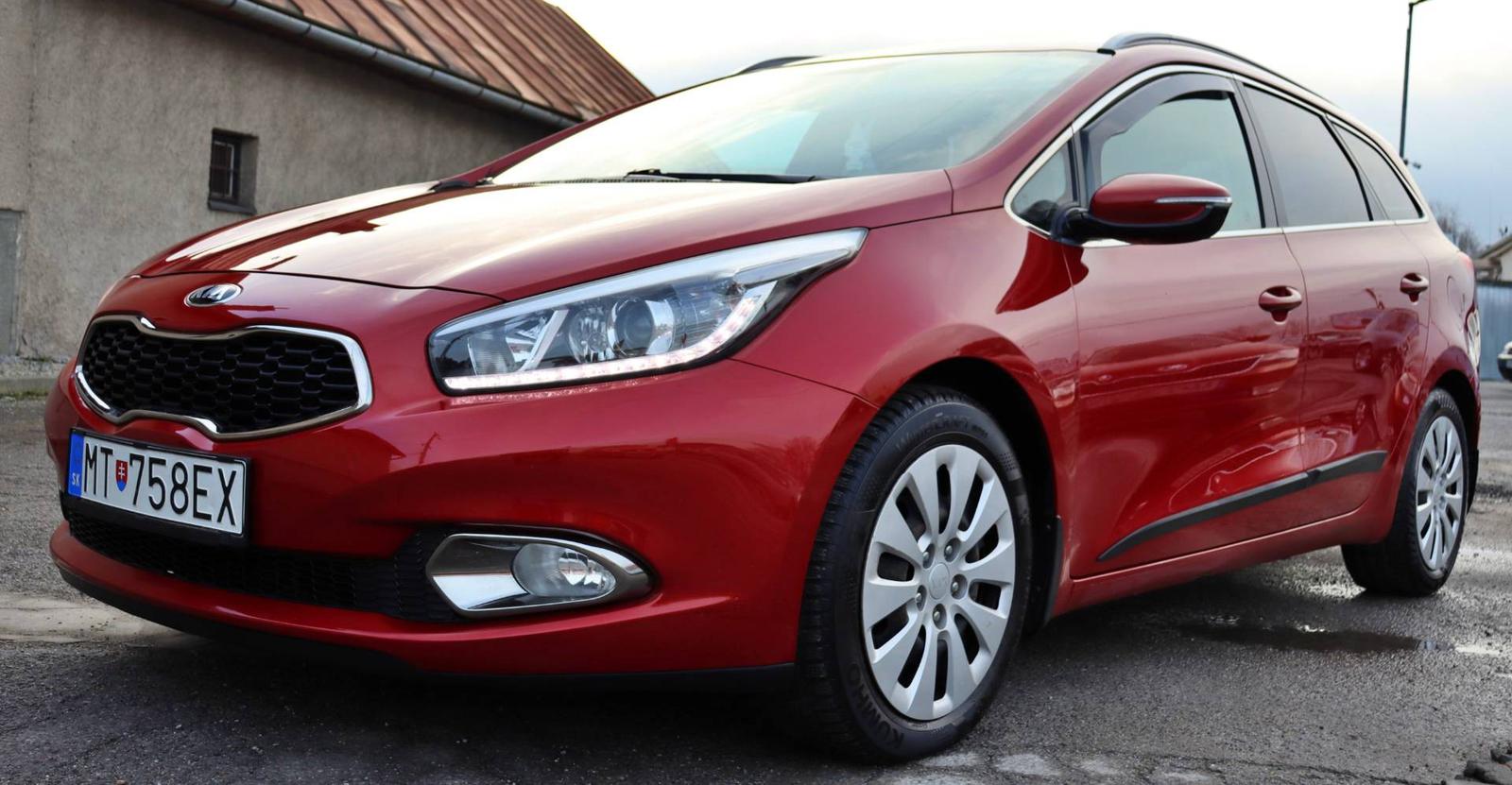 Kia Cee´d SW 1.6 GDI LX/Silver
