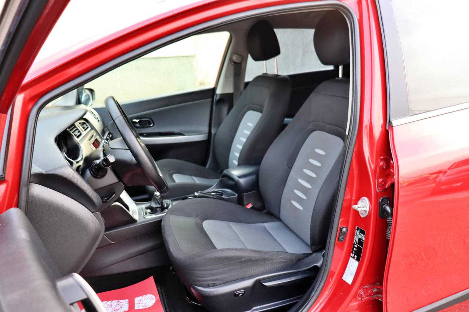 Kia Cee´d SW 1.6 GDI LX/Silver