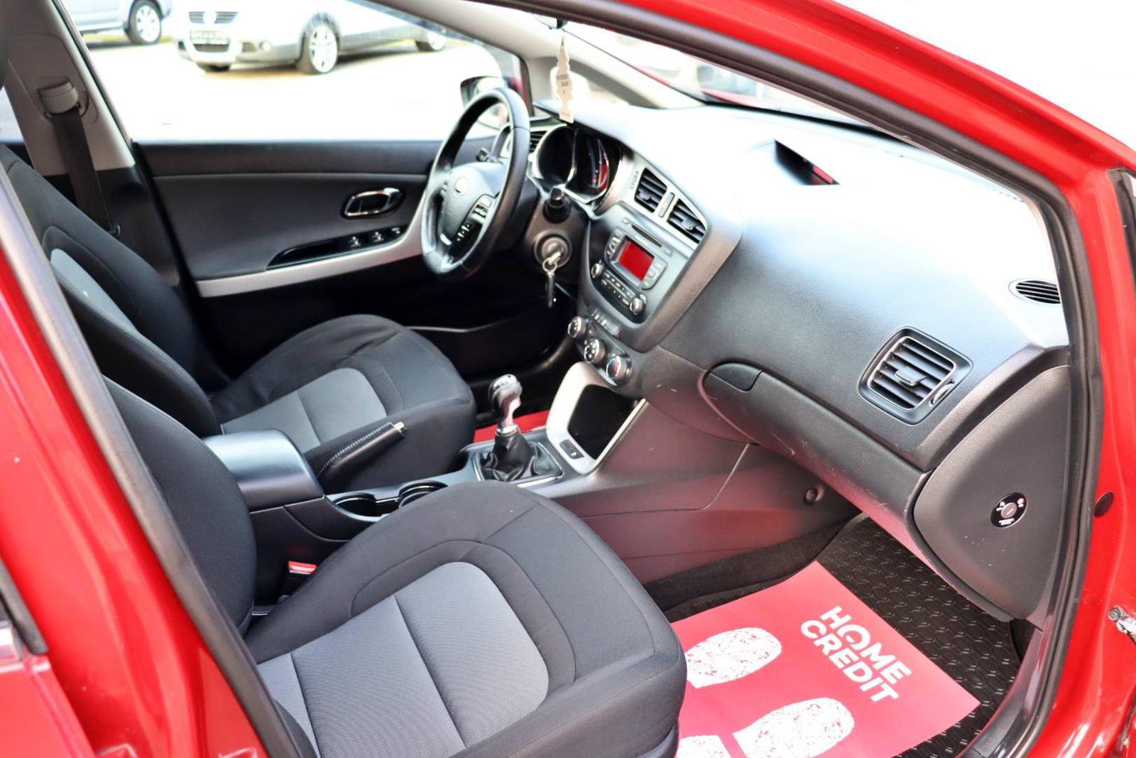 Kia Cee´d SW 1.6 GDI LX/Silver