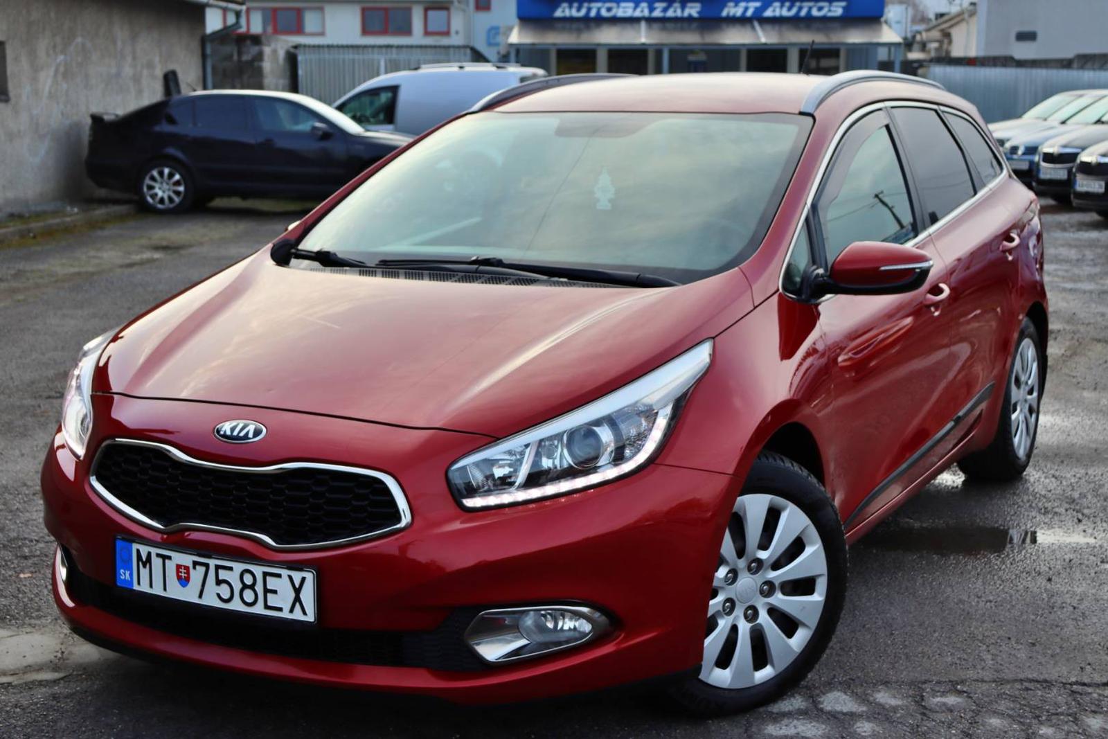Kia Cee´d SW 1.6 GDI LX/Silver