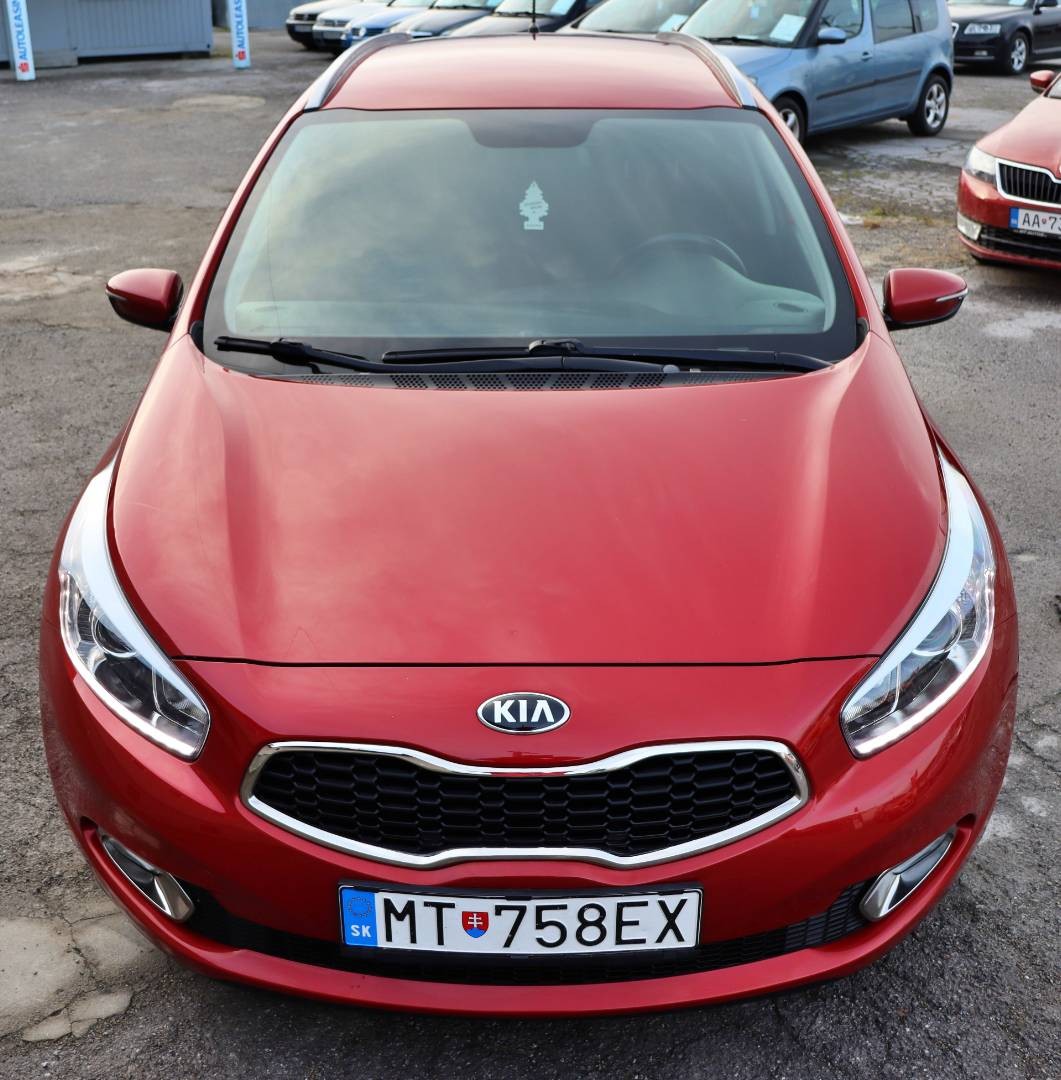 Kia Cee´d SW 1.6 GDI LX/Silver