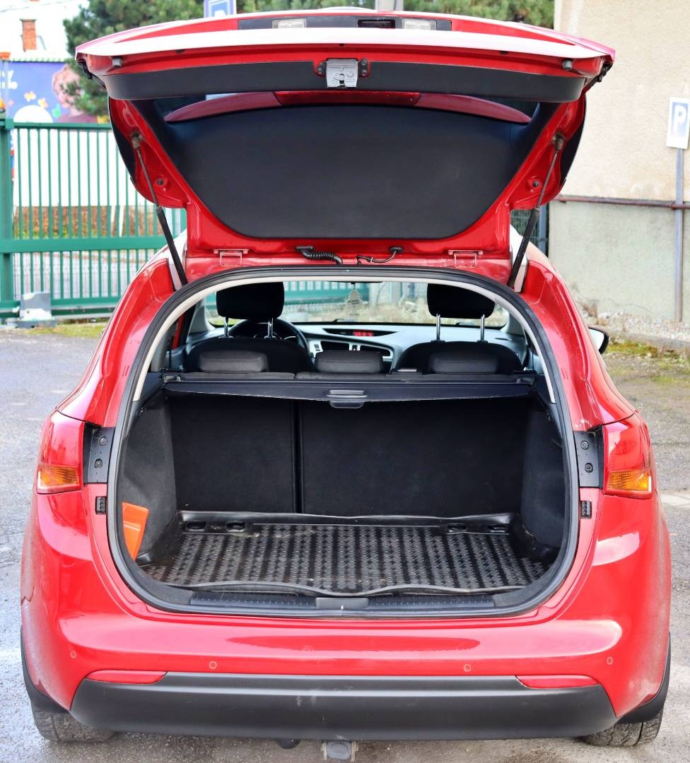 Kia Cee´d SW 1.6 GDI LX/Silver