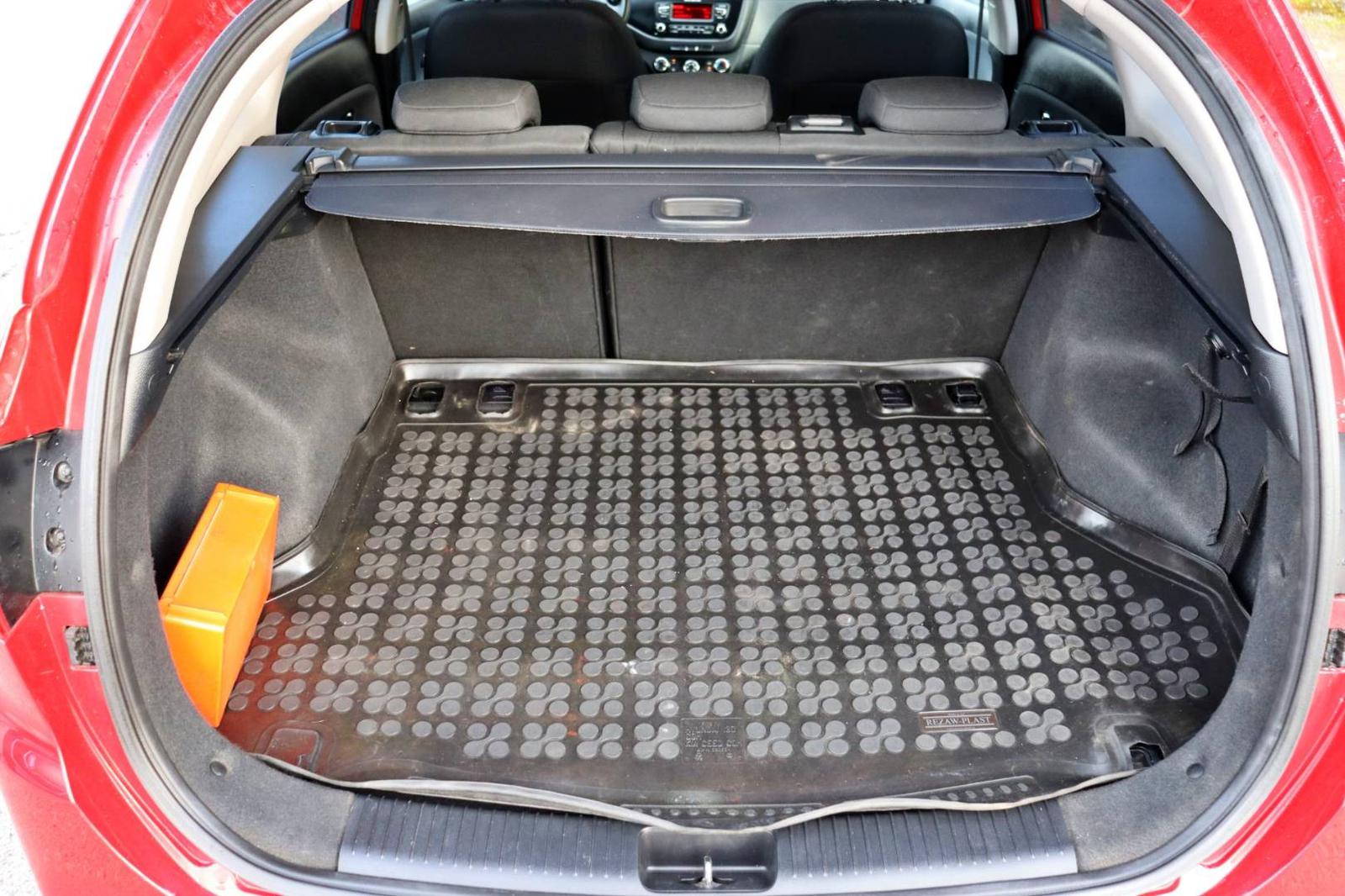 Kia Cee´d SW 1.6 GDI LX/Silver