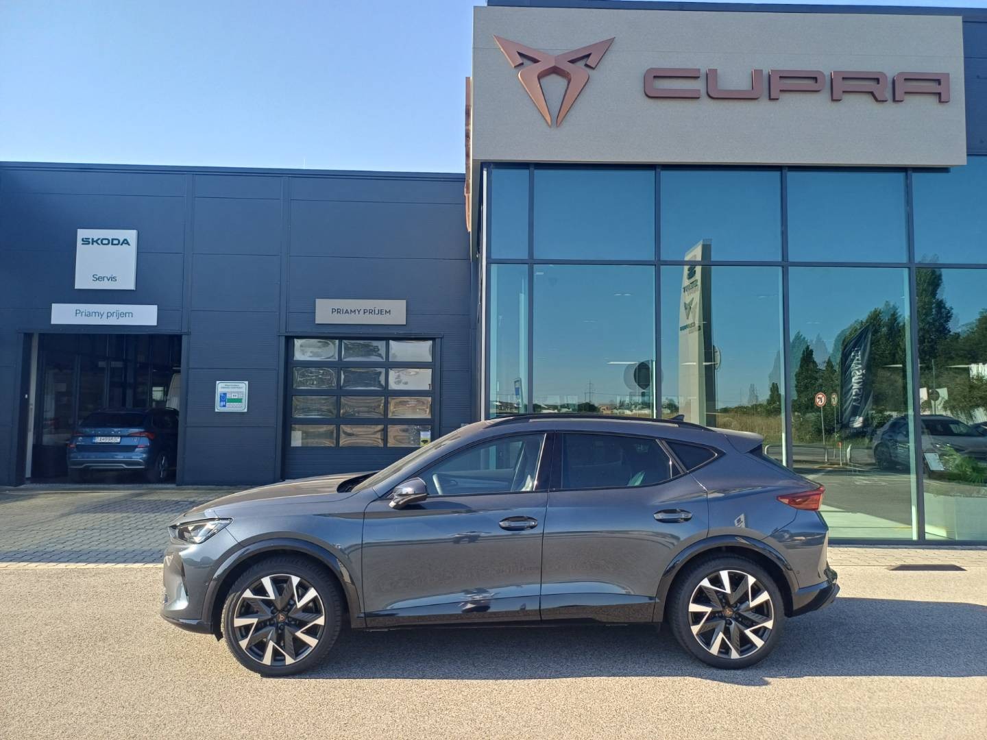 Cupra Formentor VZ 2.0 TSI 333HP 4x4, Sennheiser, Panorama, Ťažné, INTELLIGENT DRIVE Pack