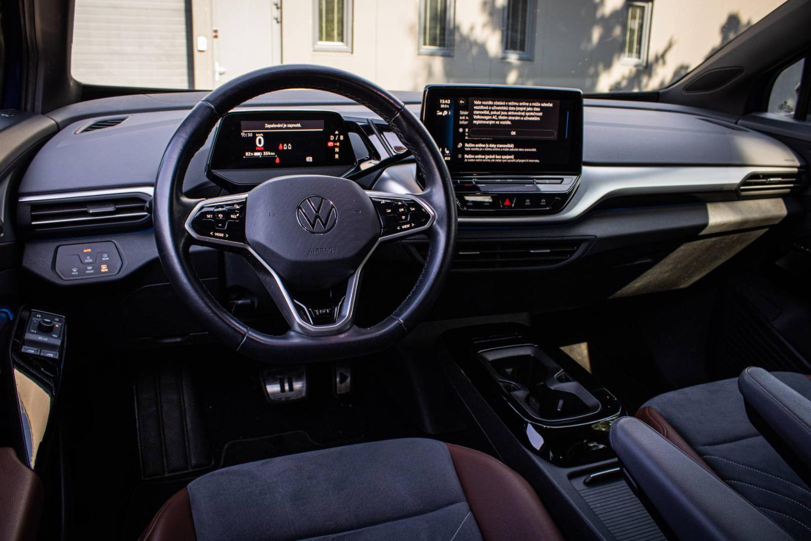 Volkswagen ID.4 Pro Performance 1st edition, super výbava, nelakované