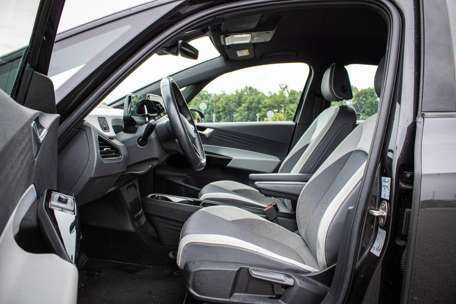 Volkswagen ID.3 PRO S 77kWh Performance, Nelakované
