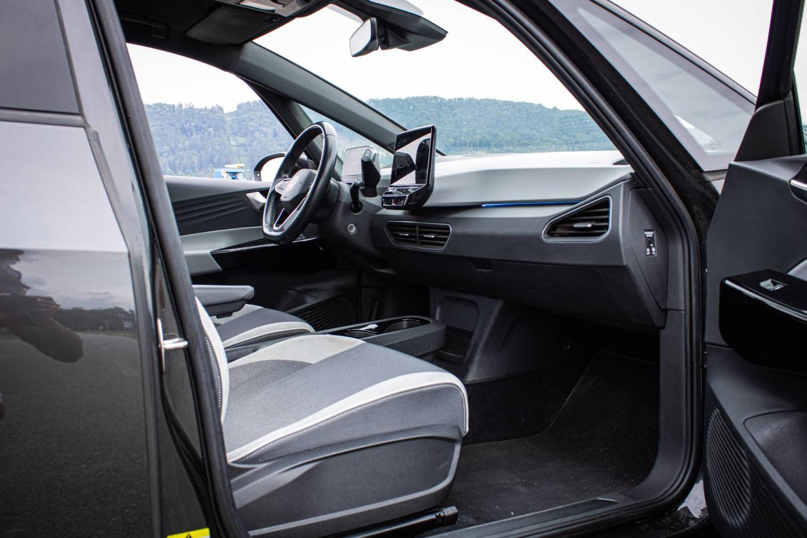Volkswagen ID.3 PRO S 77kWh Performance, Nelakované
