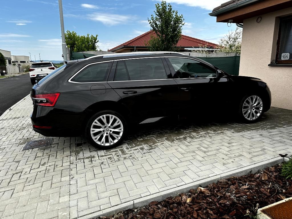 Škoda Superb Combi 2.0 TDI SCR Style 4x4 DSG