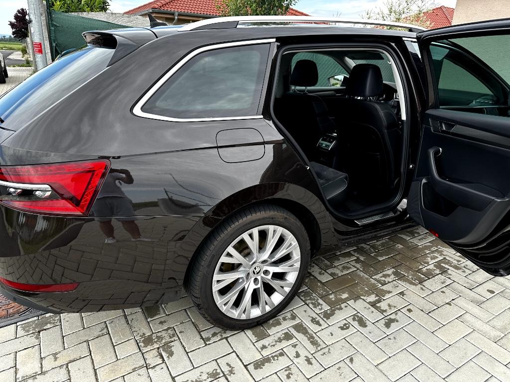 Škoda Superb Combi 2.0 TDI SCR Style 4x4 DSG