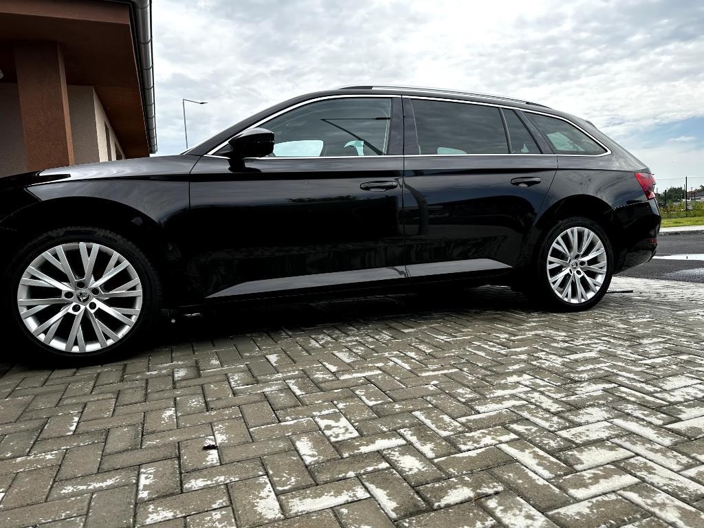 Škoda Superb Combi 2.0 TDI SCR Style 4x4 DSG