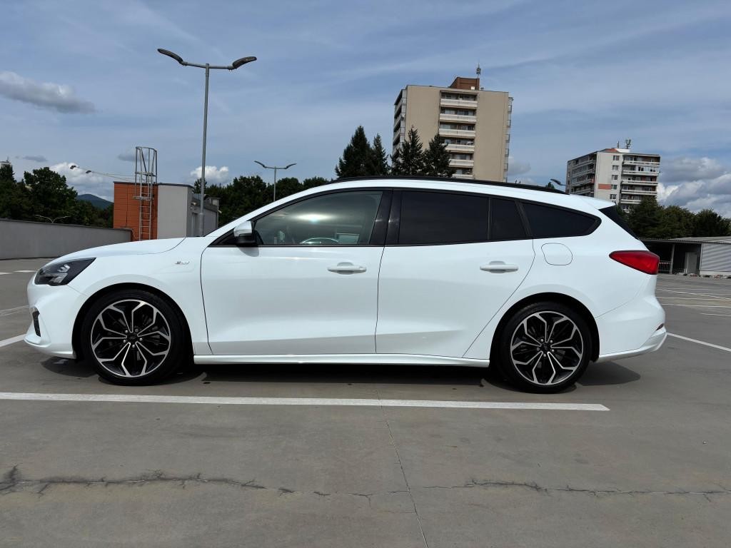 Ford Focus Combi 1.5 EcoBoost ST Line A/T
