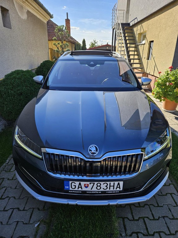 Škoda Superb Combi 2.0 TDI SCR Scout 4x4 DSG