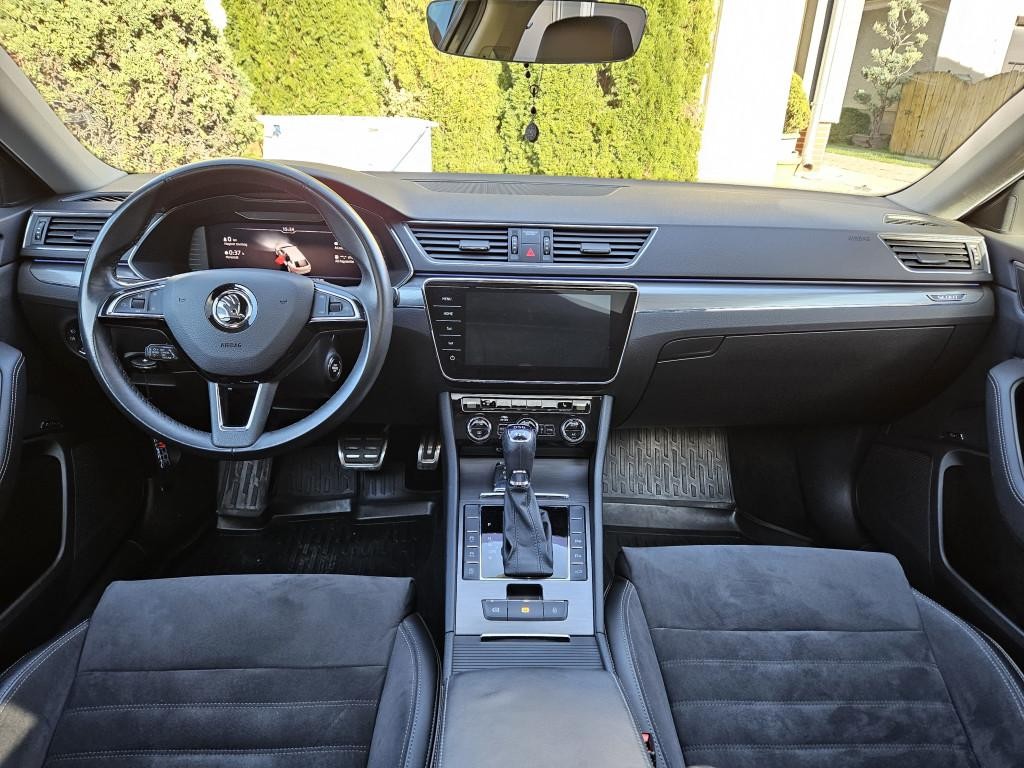 Škoda Superb Combi 2.0 TDI SCR Scout 4x4 DSG