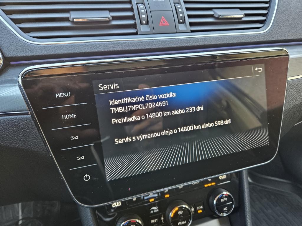 Škoda Superb Combi 2.0 TDI SCR Scout 4x4 DSG