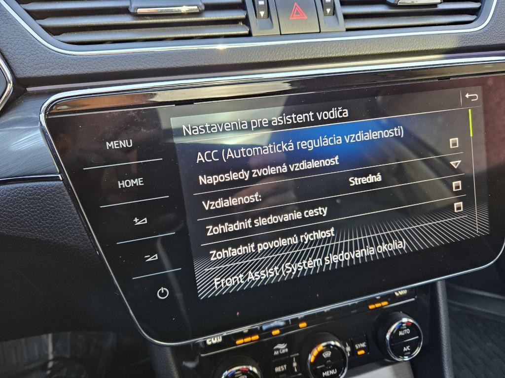 Škoda Superb Combi 2.0 TDI SCR Scout 4x4 DSG