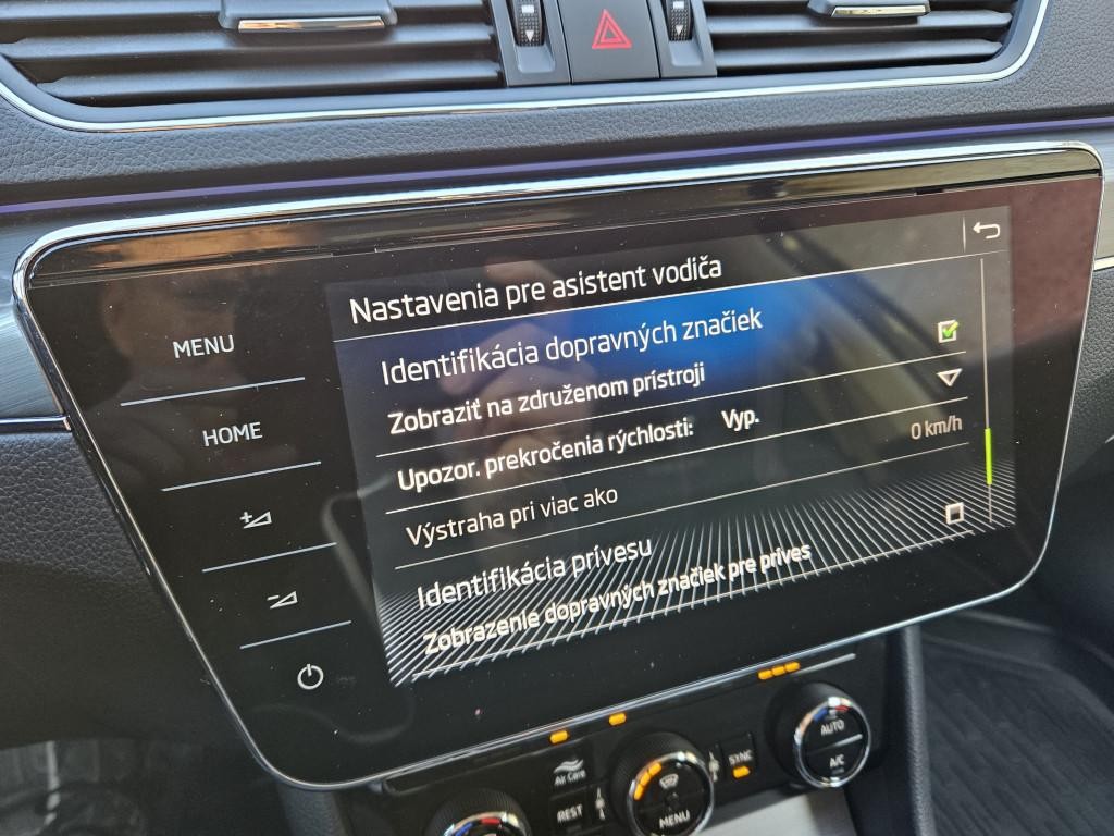Škoda Superb Combi 2.0 TDI SCR Scout 4x4 DSG