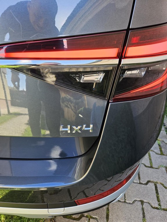 Škoda Superb Combi 2.0 TDI SCR Scout 4x4 DSG