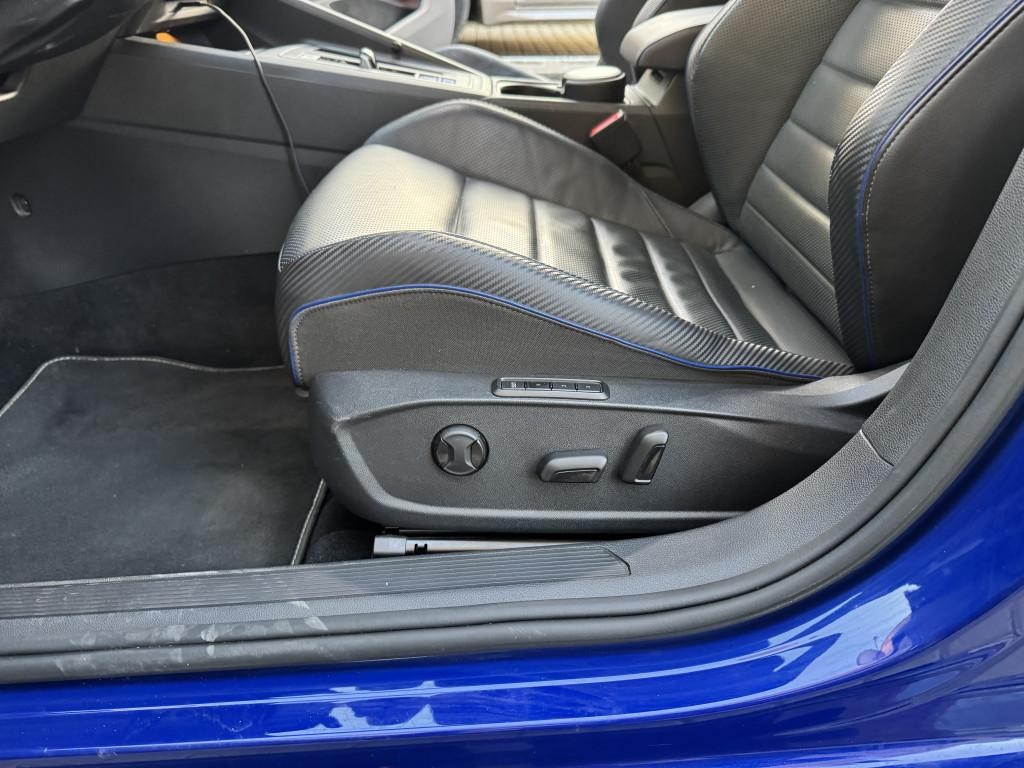 Volkswagen Golf 2.0 TSI 320k R 4MOTION DSG