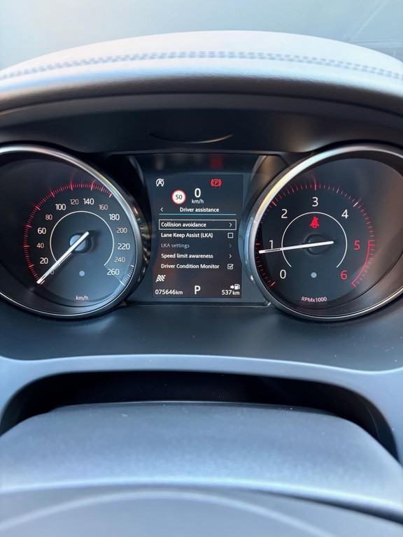 Jaguar E-Pace 2.0 I4 HSE AWD A/T