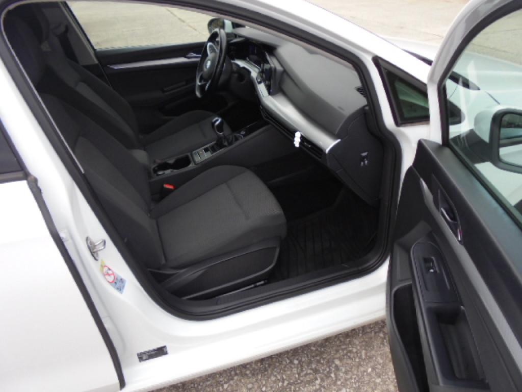 Volkswagen Golf 1.0 TSI 110k Life