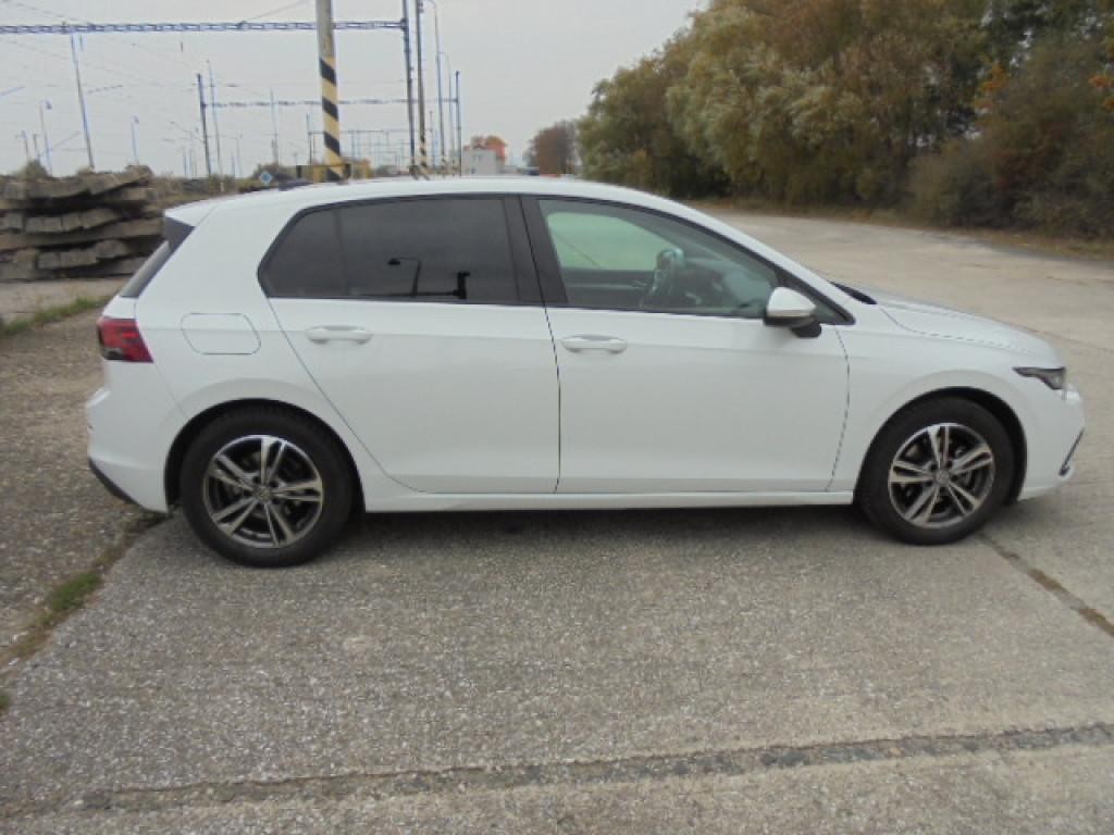 Volkswagen Golf 1.0 TSI 110k Life