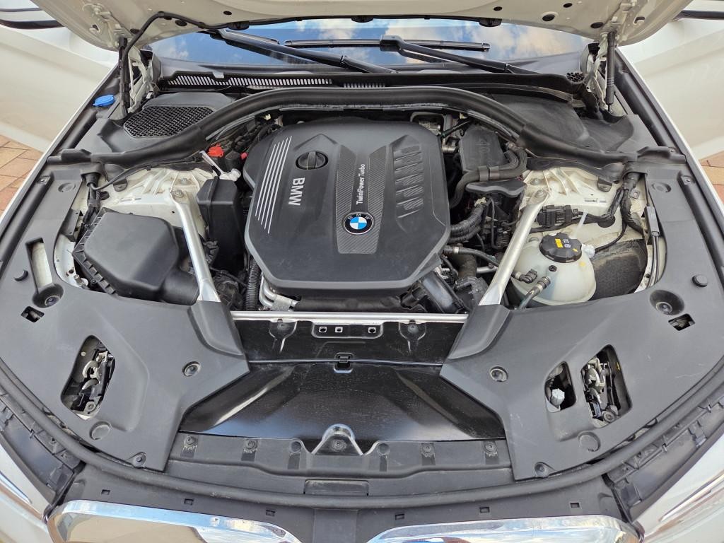 BMW rad 5 Touring 530d xDrive A/T