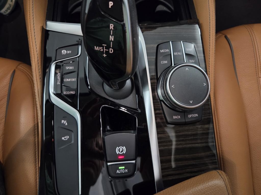 BMW rad 5 Touring 530d xDrive A/T