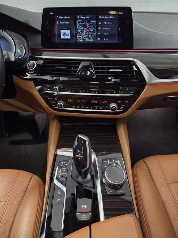 BMW rad 5 Touring 530d xDrive A/T