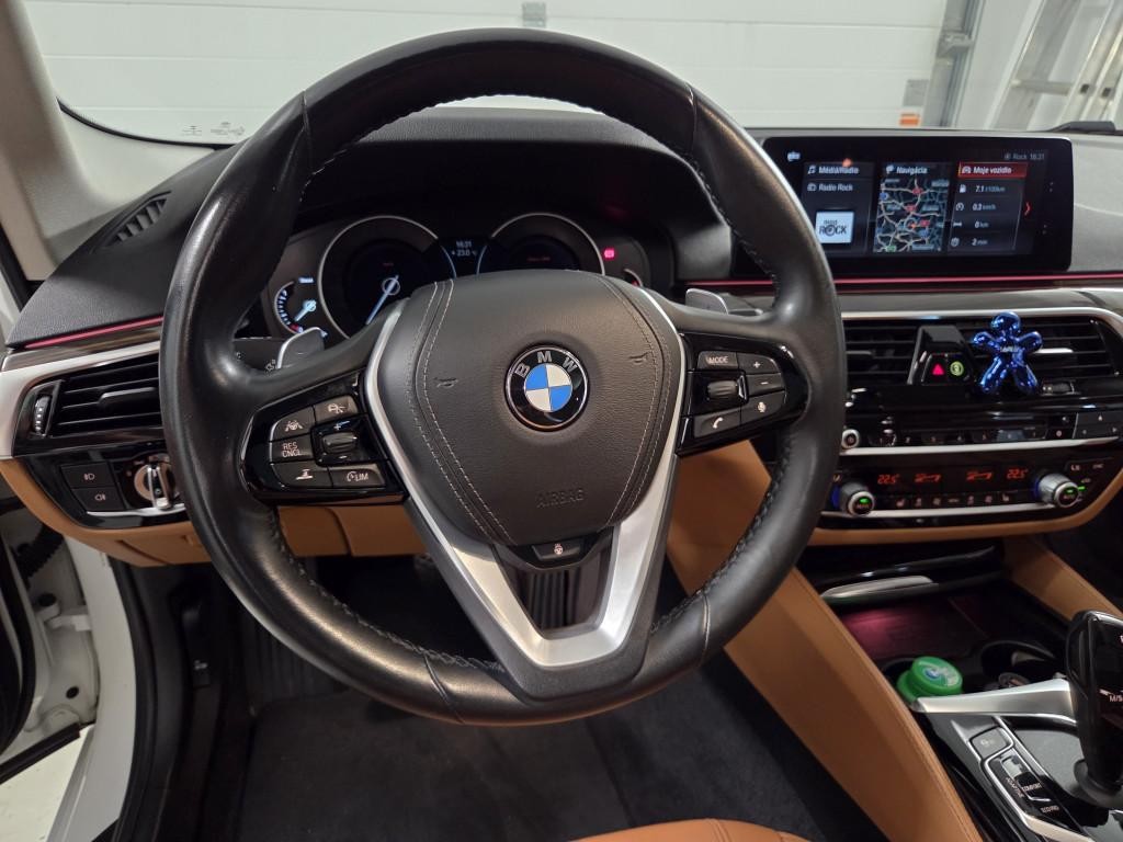 BMW rad 5 Touring 530d xDrive A/T