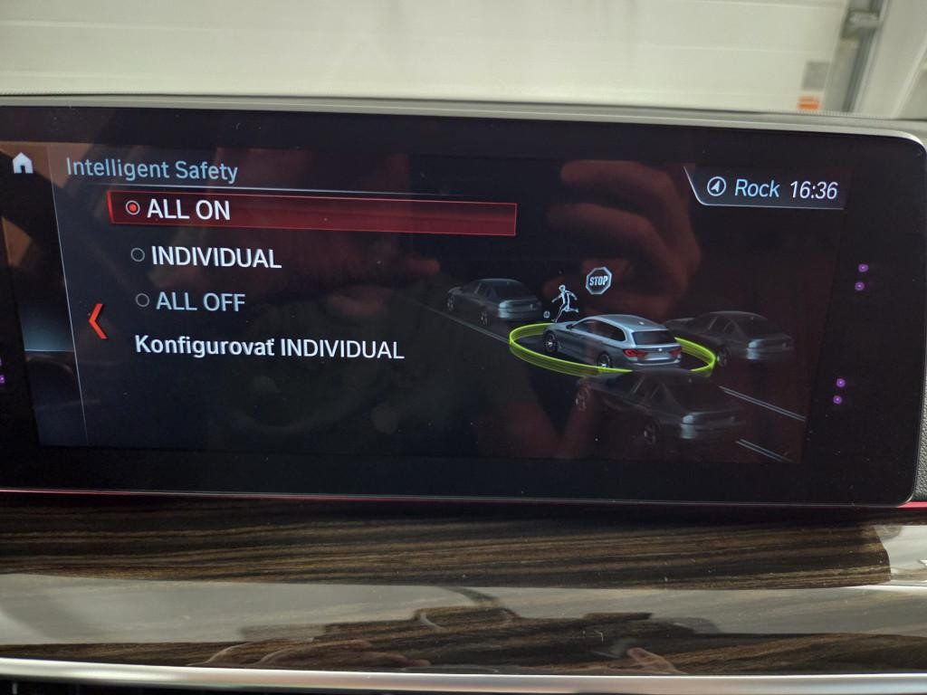 BMW rad 5 Touring 530d xDrive A/T