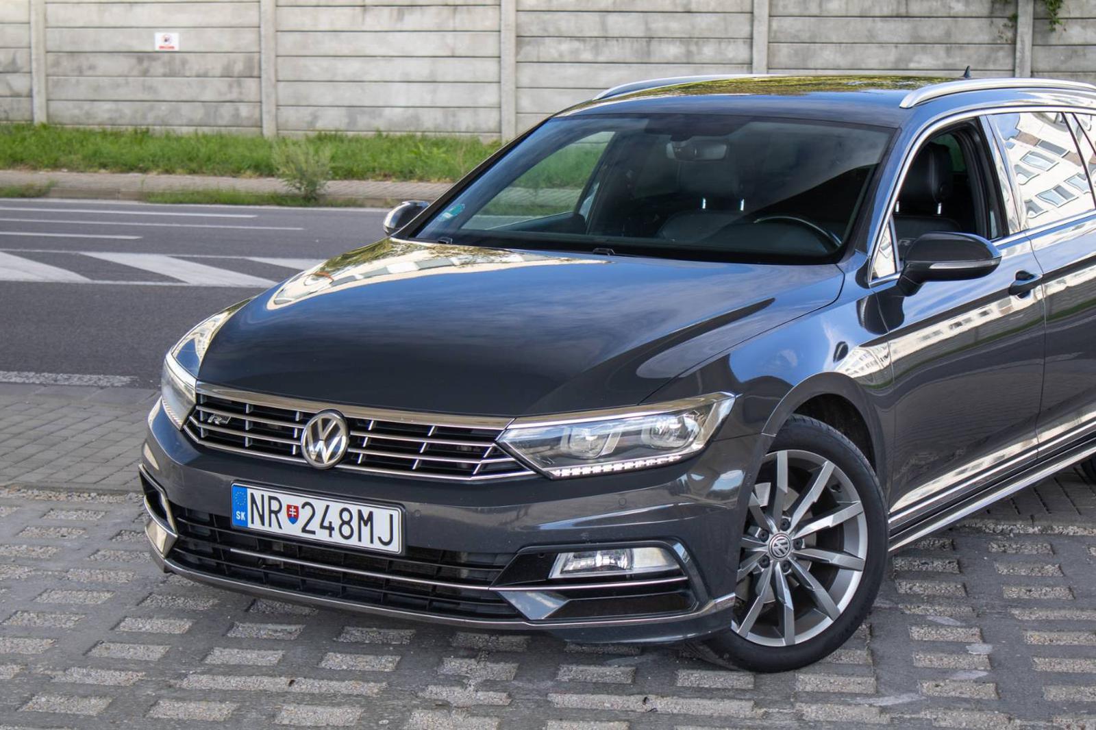 Volkswagen Passat Variant 2.0 TDI BMT R-Line Highline DSG