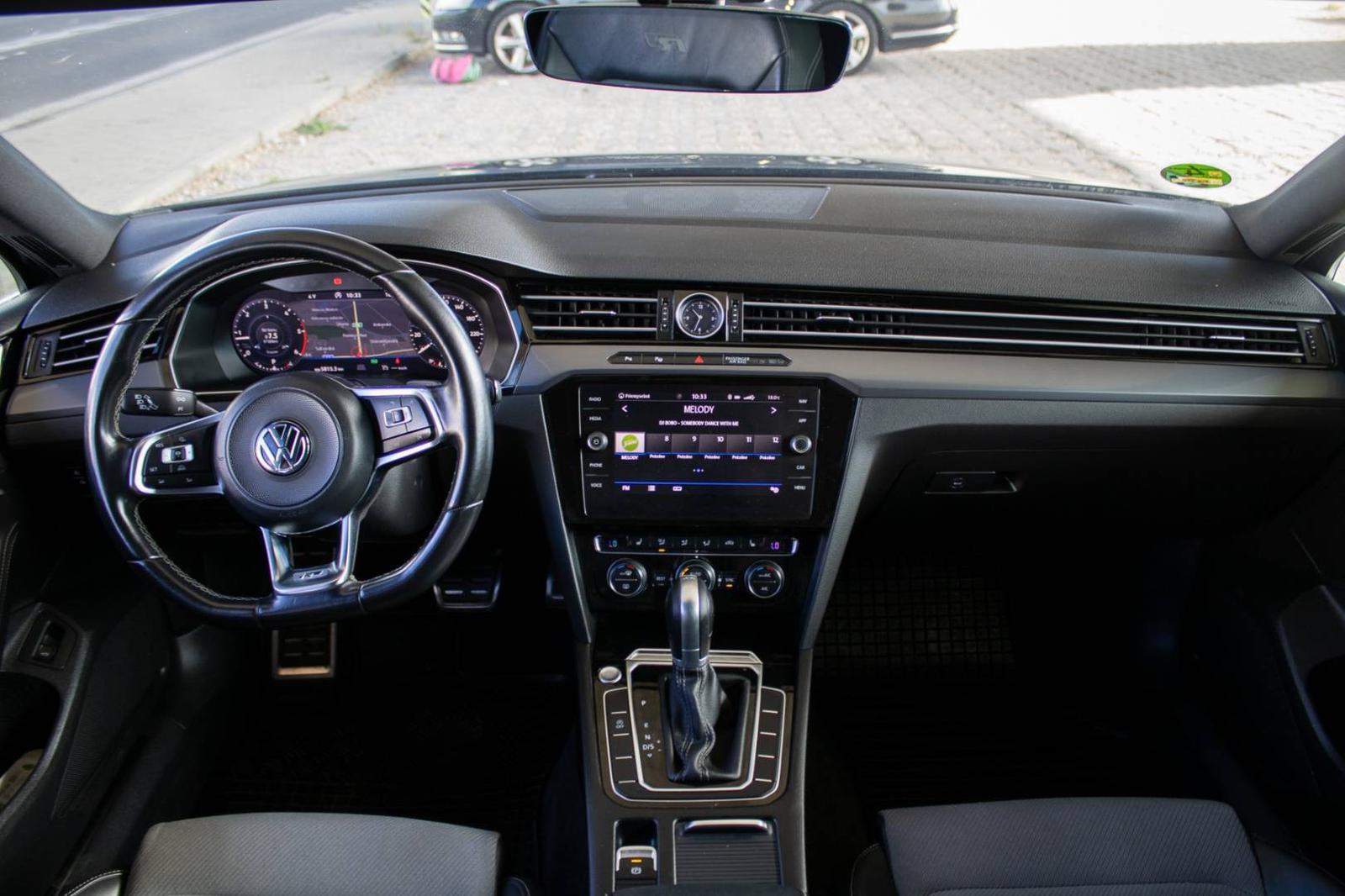 Volkswagen Passat Variant 2.0 TDI BMT R-Line Highline DSG