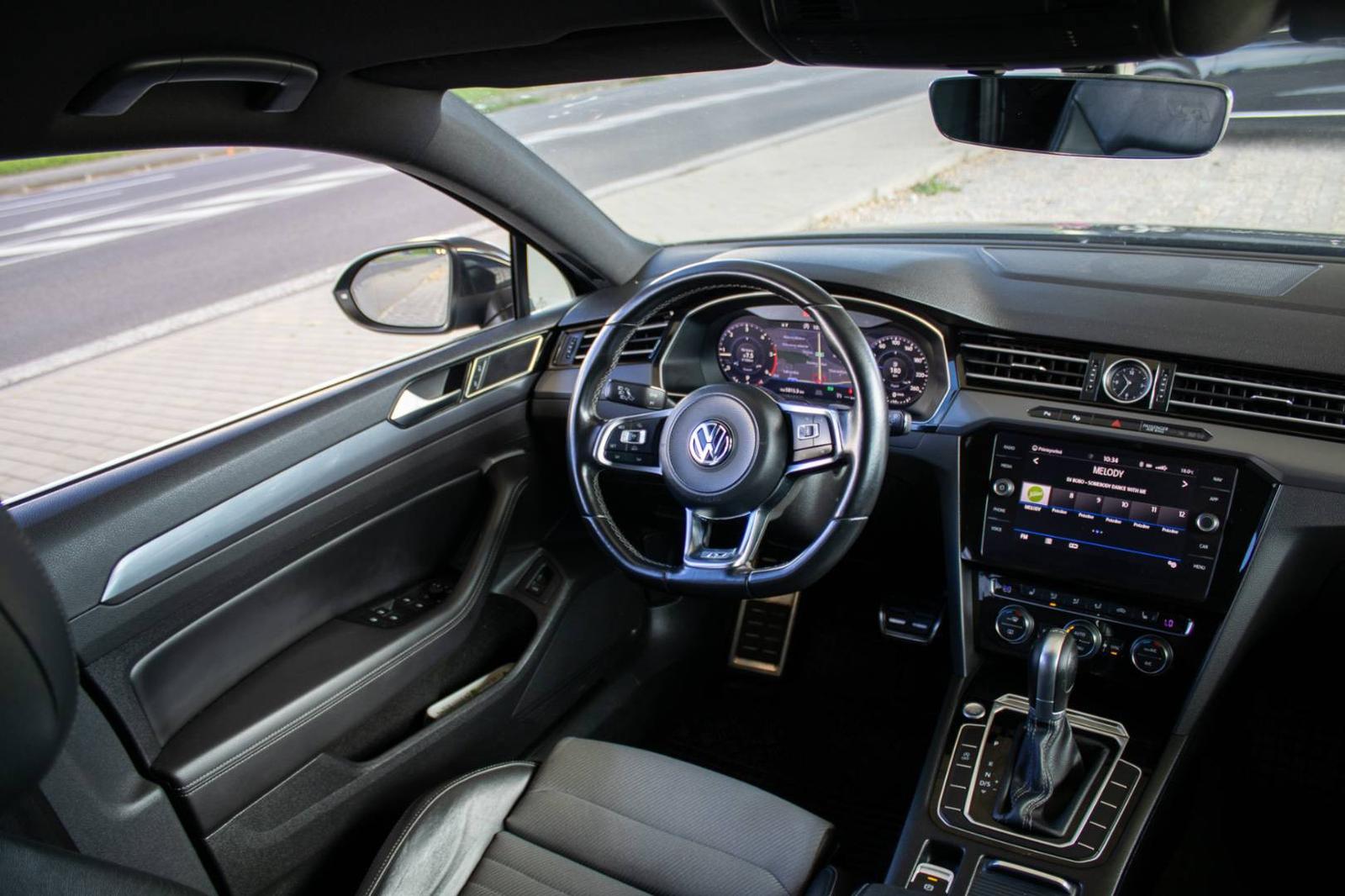 Volkswagen Passat Variant 2.0 TDI BMT R-Line Highline DSG