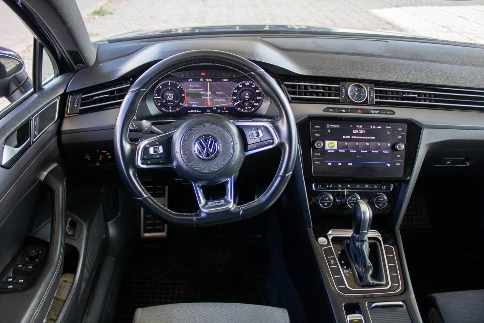 Volkswagen Passat Variant 2.0 TDI BMT R-Line Highline DSG